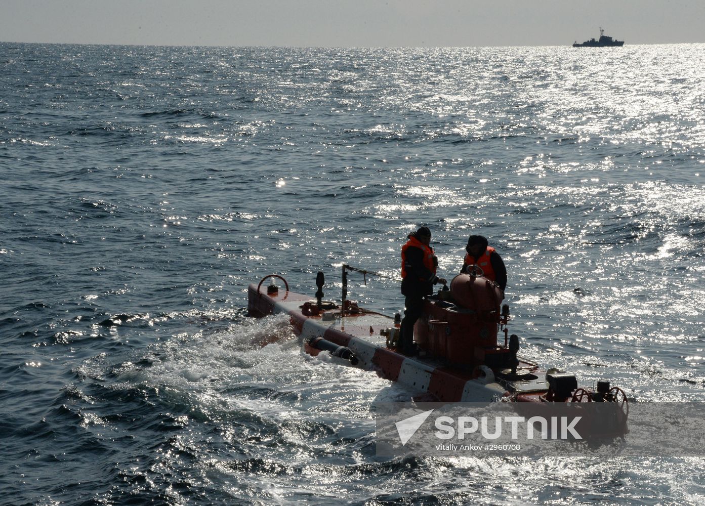 Pacific Fleet's sea rescue service holds drill