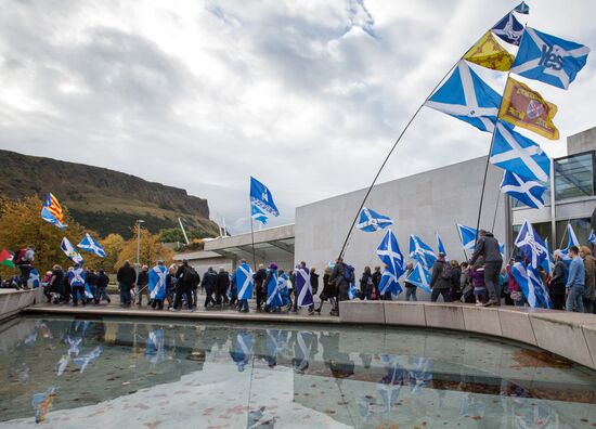 March and rally for Scotland's independence in Edinburgh