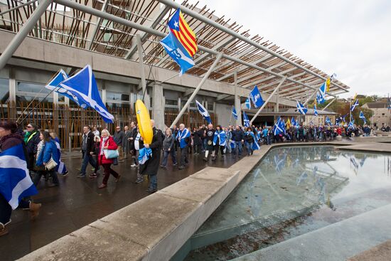 March and rally for Scotland's independence in Edinburgh