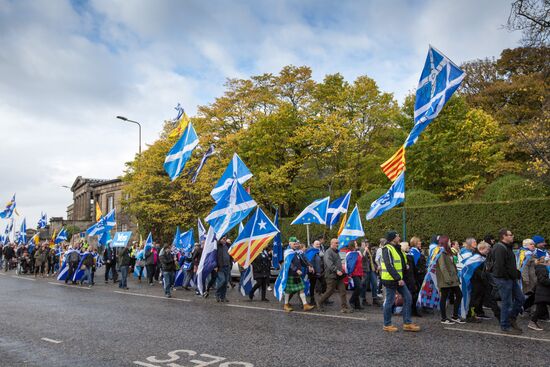 March and rally for Scotland's independence in Edinburgh