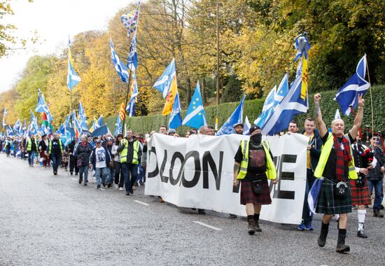 March and rally for Scotland's independence in Edinburgh