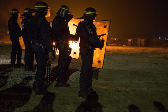 Update on refugee camp in Calais, France