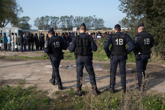 Update on refugee camp in Calais, France