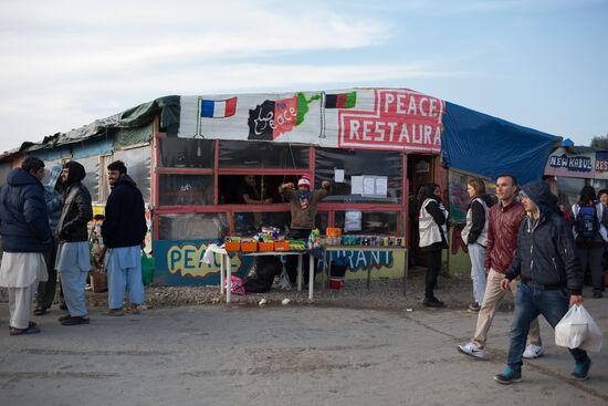 Update on refugee camp in Calais, France