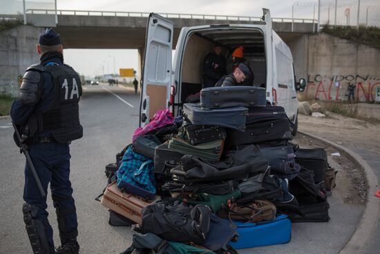 Update on refugee camp in Calais, France