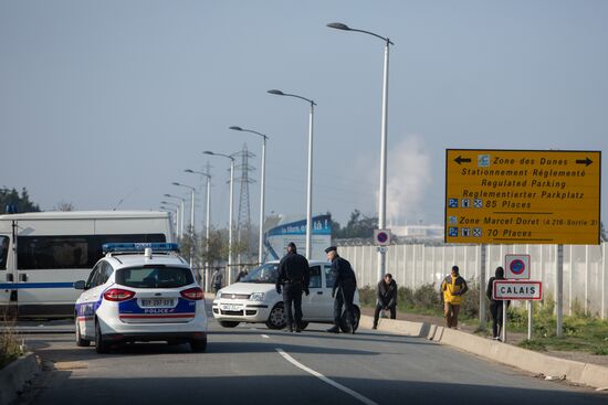 Update on refugee camp in Calais, France