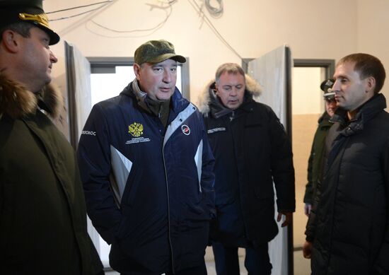 Vice-Prime Minister Dmitry Rogozin visits Vostochny space center