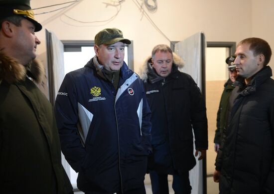 Vice-Prime Minister Dmitry Rogozin visits Vostochny space center