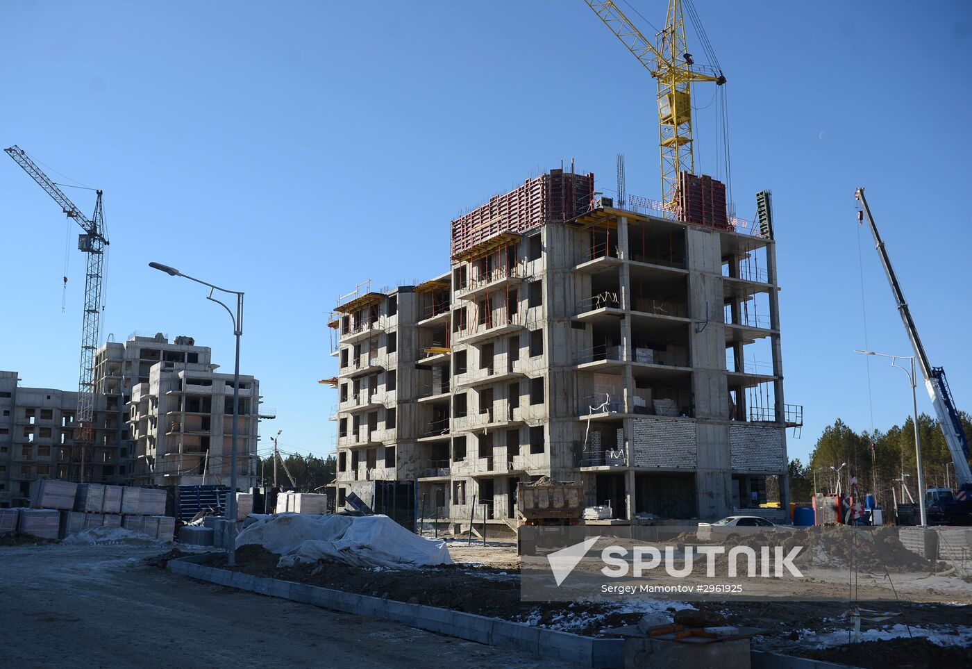 Vice-Prime Minister Dmitry Rogozin visits Vostochny space center
