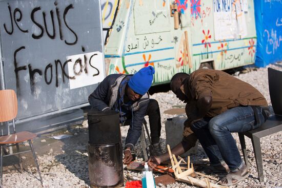 Update on refugee camp in Calais, France
