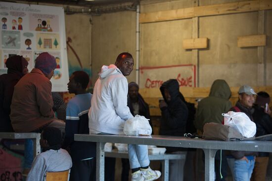 Update on refugee camp in Calais, France