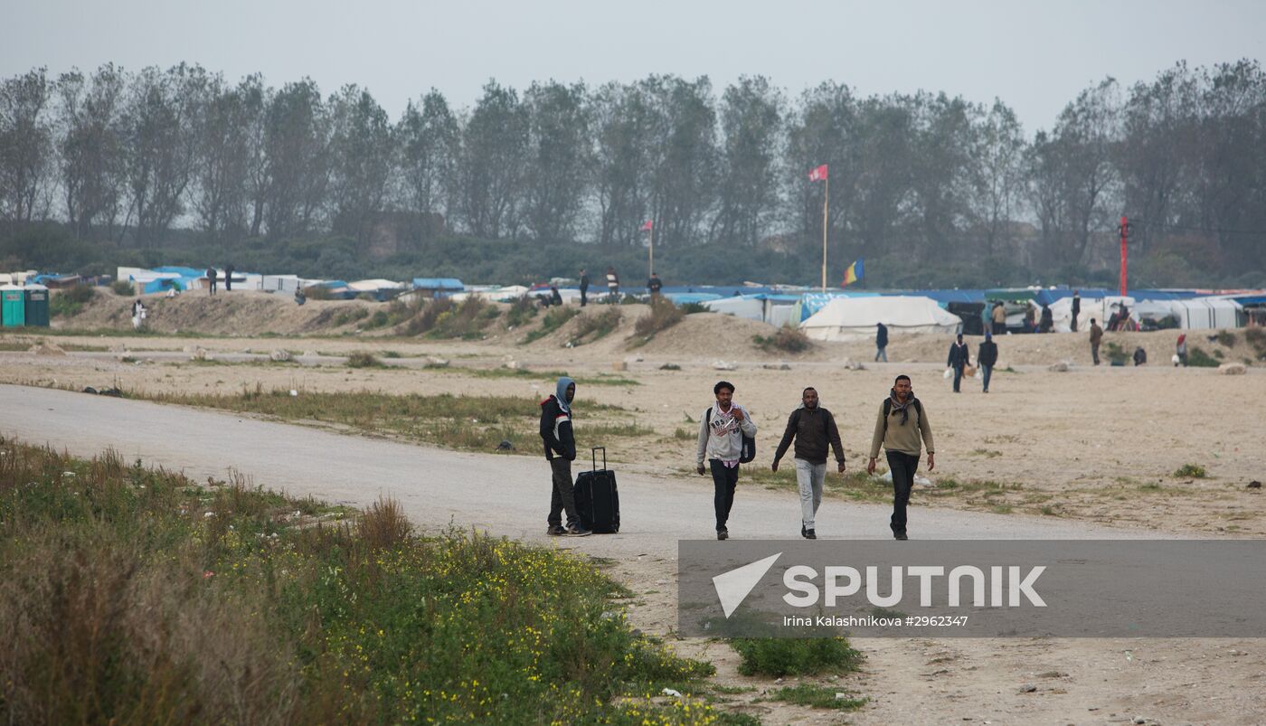Situation at a refugee camp in Calais, France