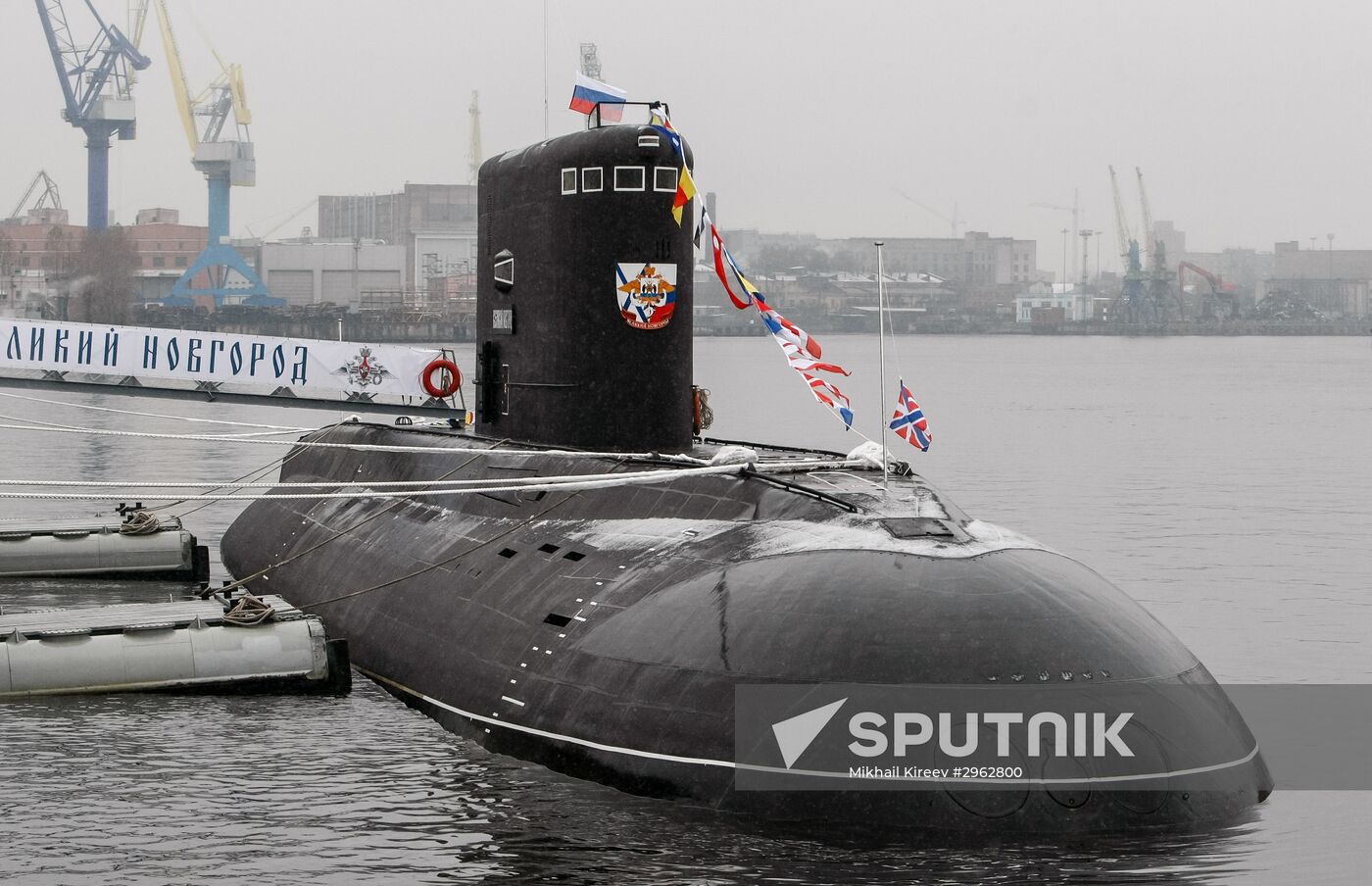 Veliky Novgorod diesel-electric submarine handed over to Russian Navy