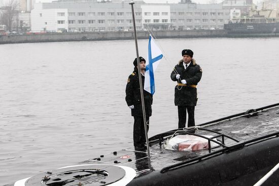 Veliky Novgorod diesel-electric submarine handed over to Russian Navy