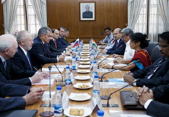 Defense Minister Sergei Shoigu arrives in India to discuss military and technical cooperation