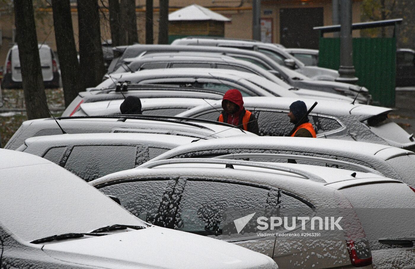 First snow in Moscow