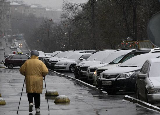 First snow in Moscow