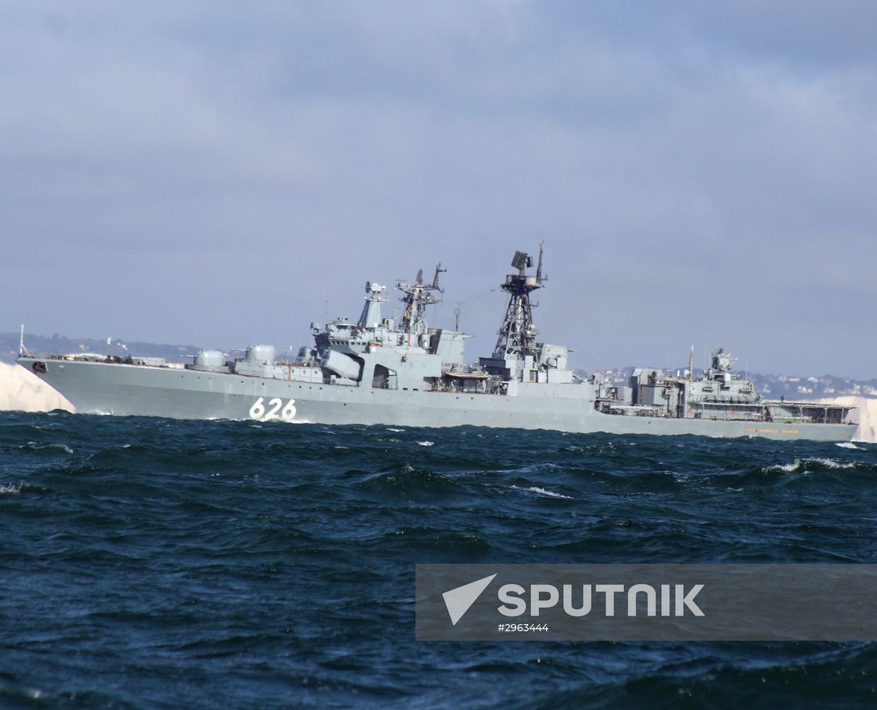 Russian Northern Fleet's carrier battle group sails through English Channel