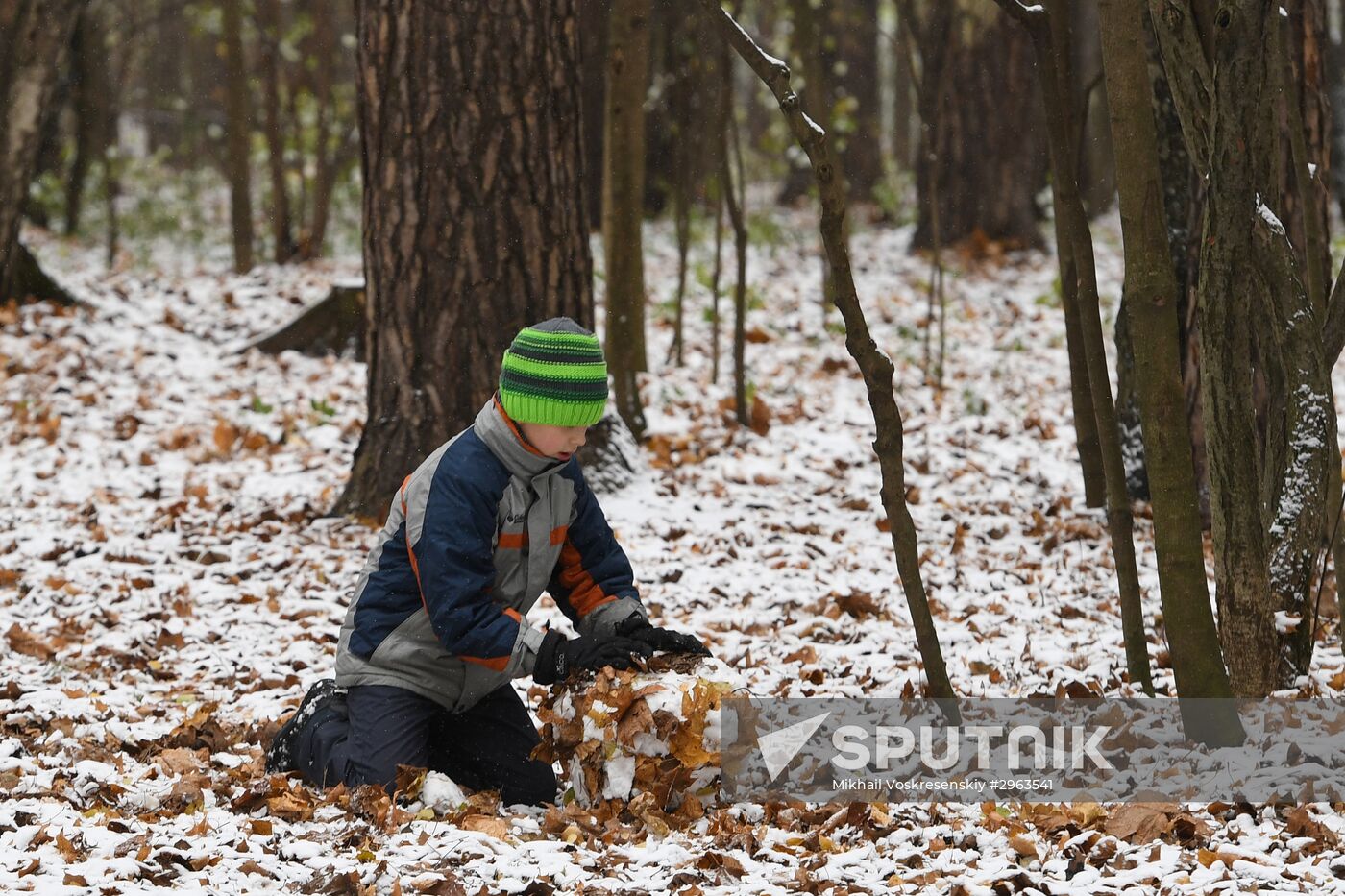 First snow in Moscow