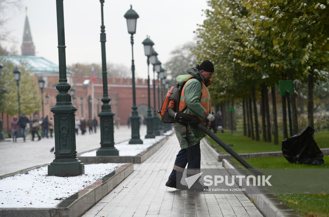 First snow in Moscow