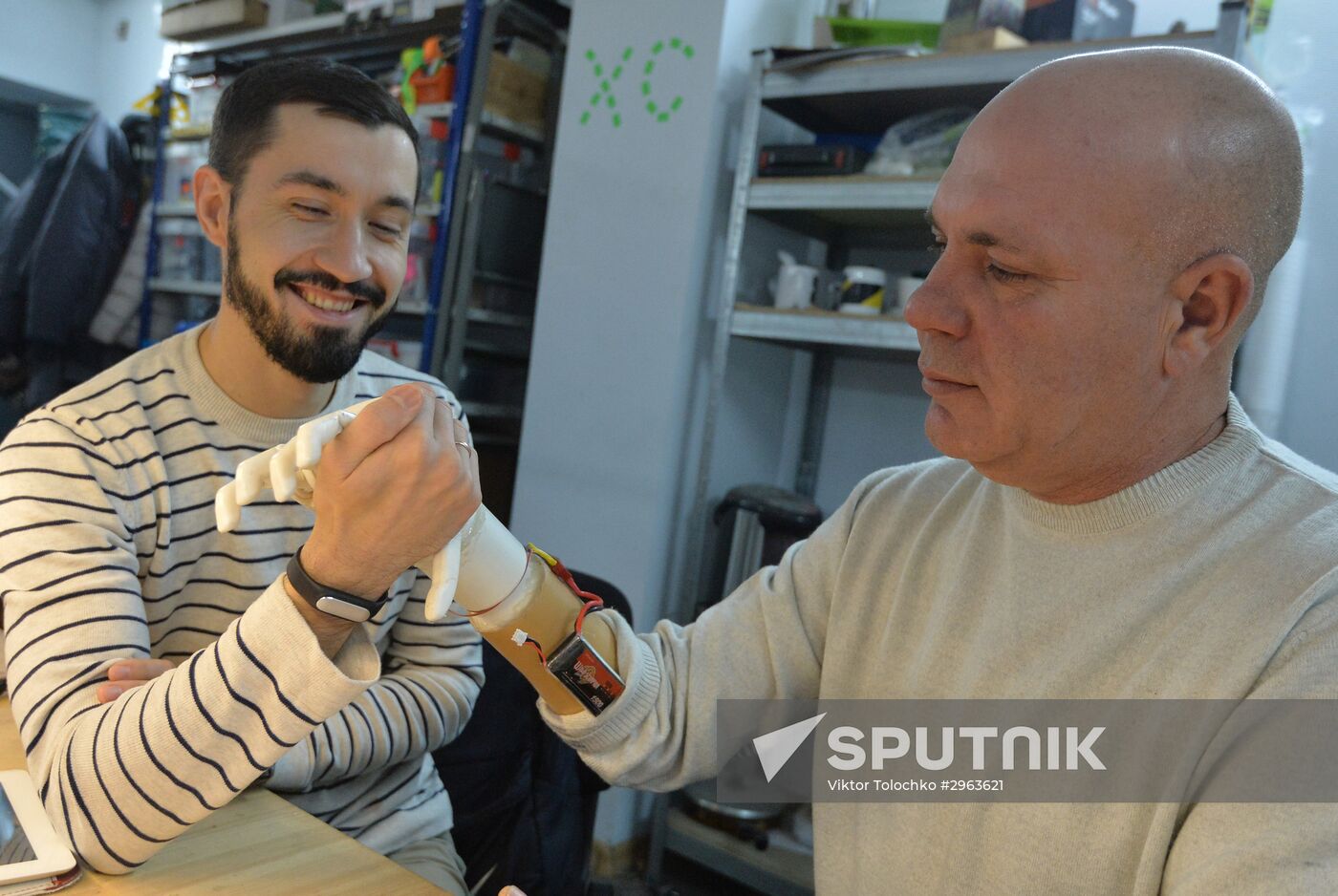 Belarussian young man makes prosthetis for his father