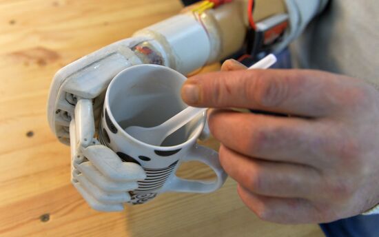 Belarussian young man makes prosthetis for his father