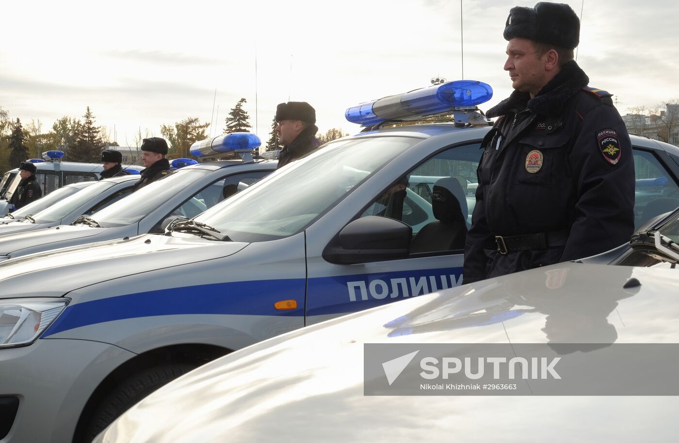 Samara police force hold annual parade on Kuibyshev Square