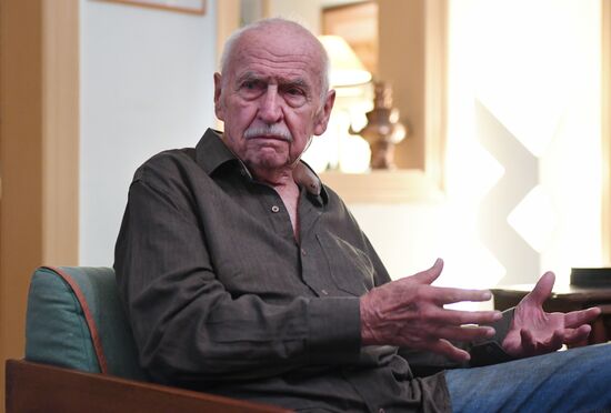 Interview with Russian painter Valentin Serov's grandson Georgy in Beirut