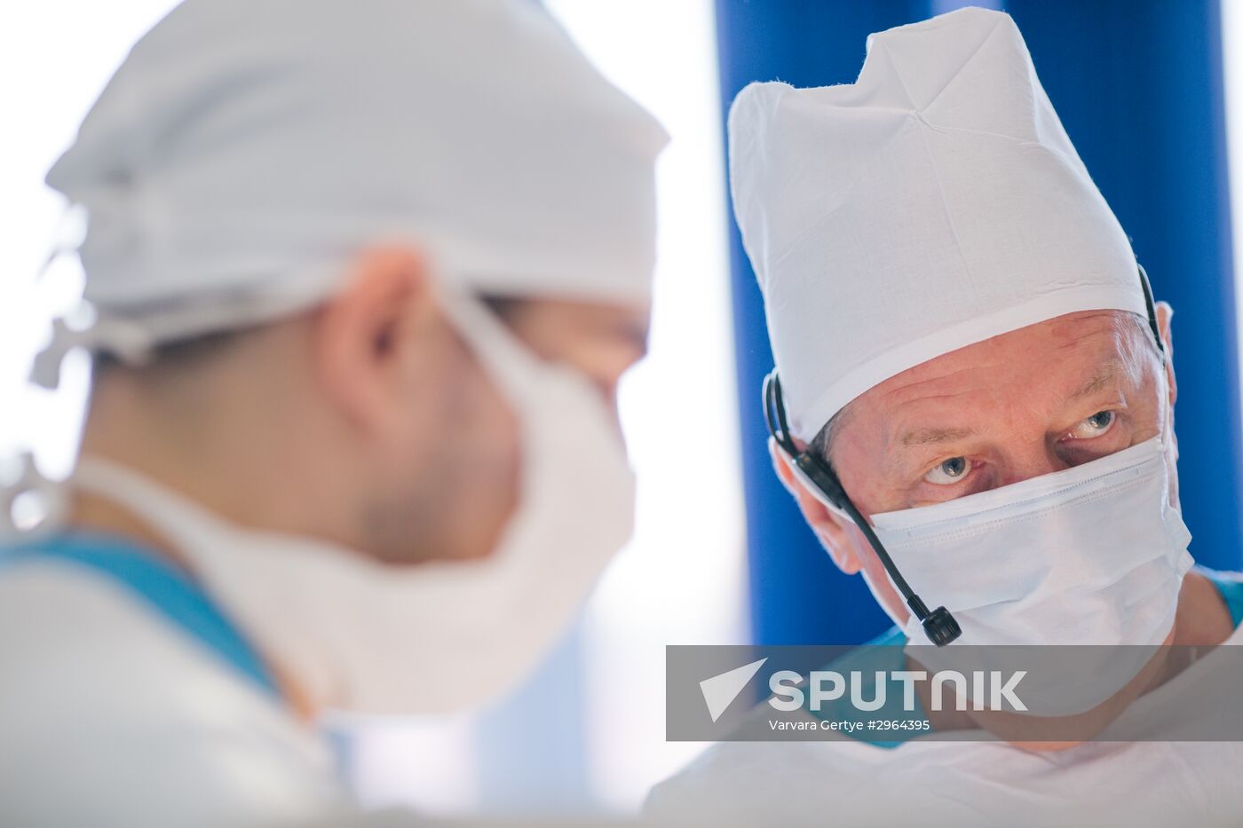Professor Pyotr Tsarkov gives coloproctology master class at Ivanovo oncology clinic