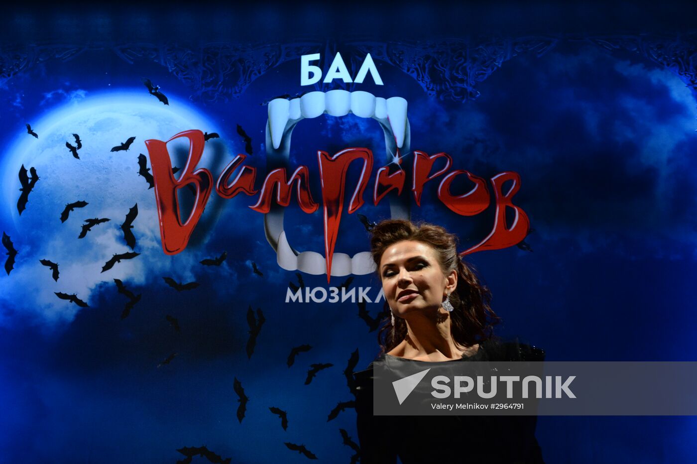 Premiere of Roman Polanski's 'Dance of the Vampires' musical