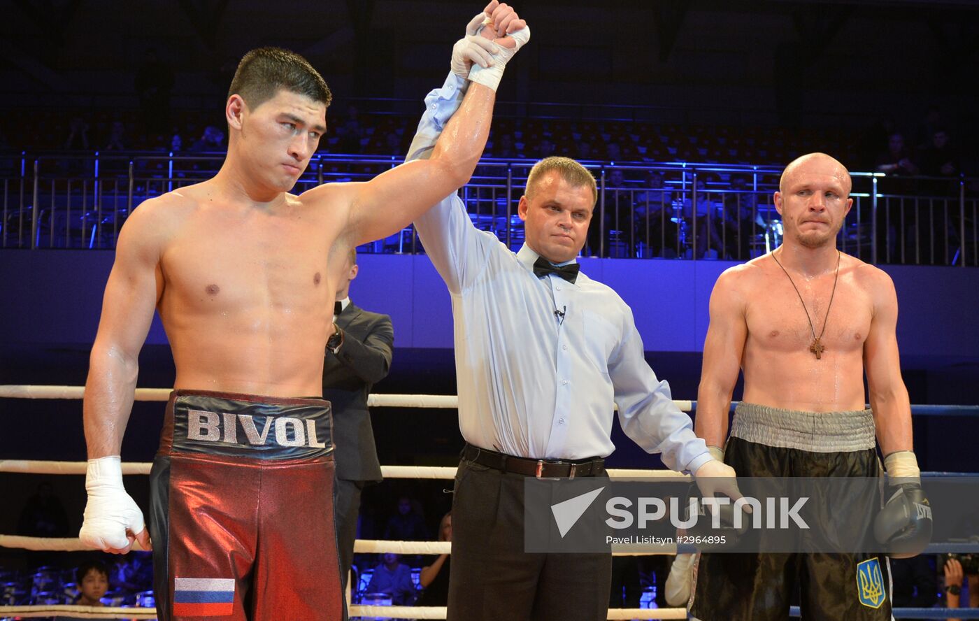 Boxing. Dmitry Bivol vs. Evgueny Makhteyenko