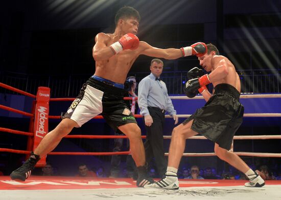 Boxing. Dmitry Bivol vs. Evgueny Makhteyenko