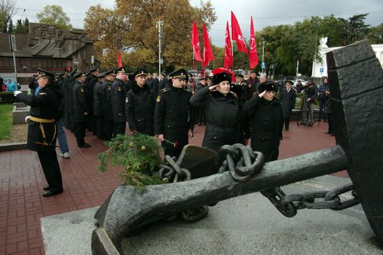 Sevastopol celebrates Russian Navy's 320th anniversary