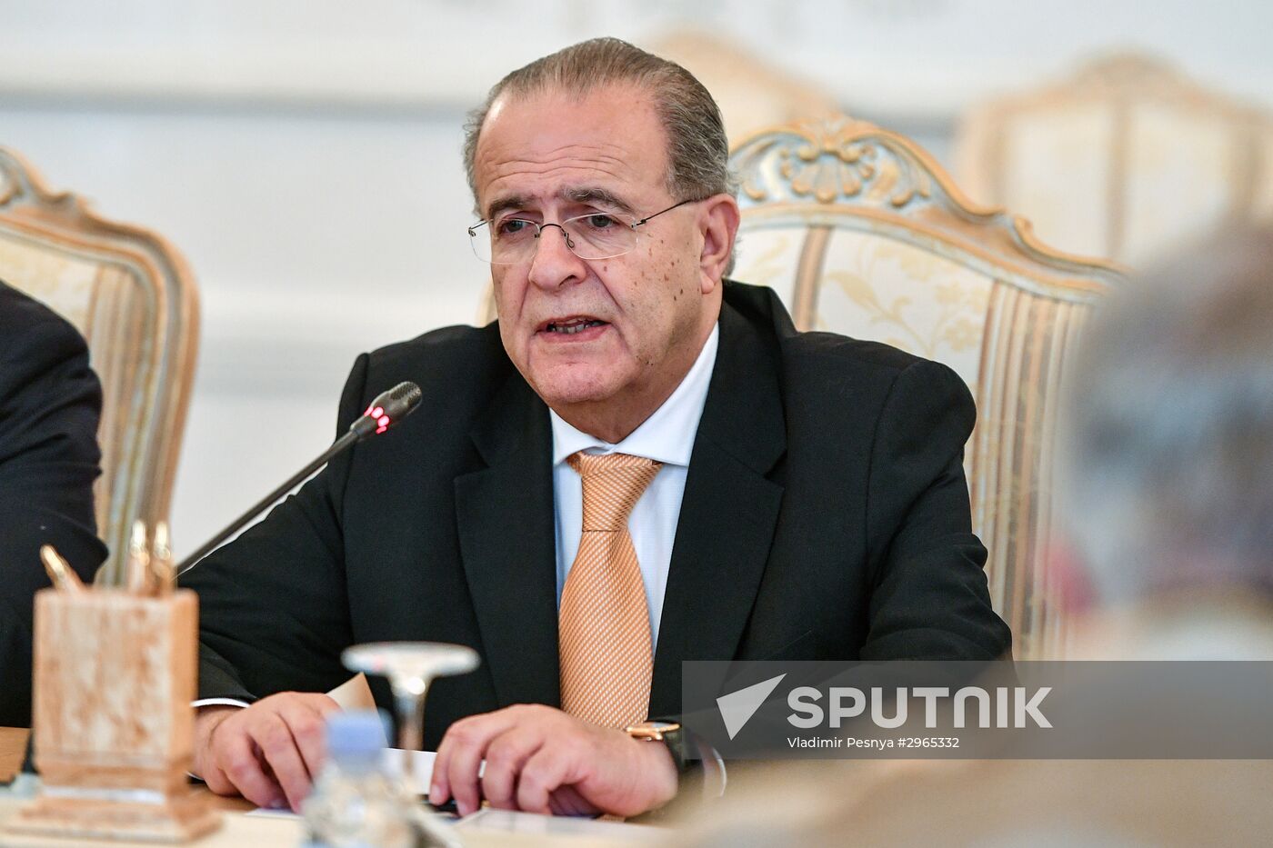 Russian Foreign Minister Sergei Lavrov meets with his Cypriot counterpart Ioannis Kasoulides