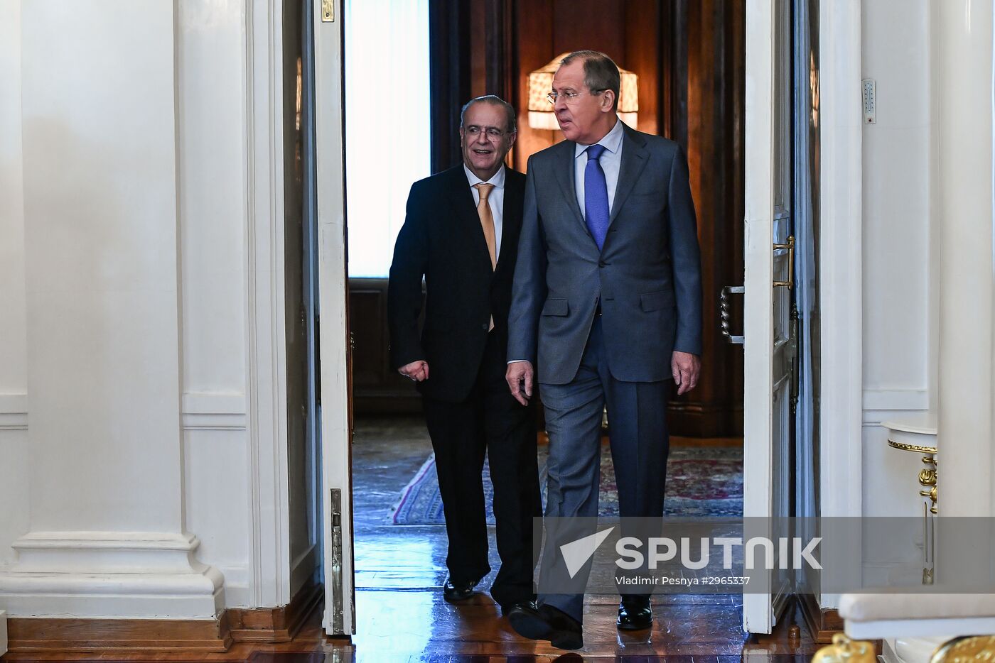 Russian Foreign Minister Sergei Lavrov meets with his Cypriot counterpart Ioannis Kasoulides