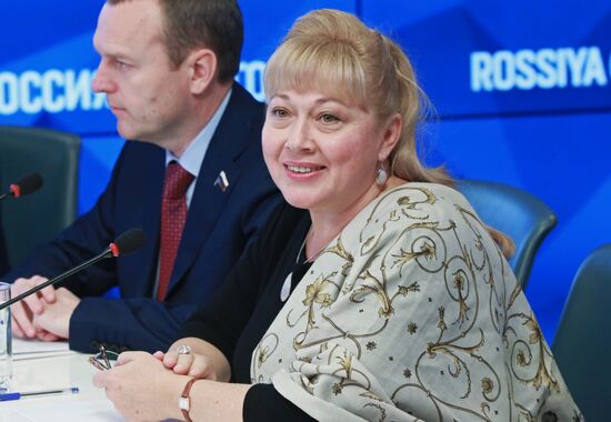 Roundtable entitled "Crimea: An Open Podium"
