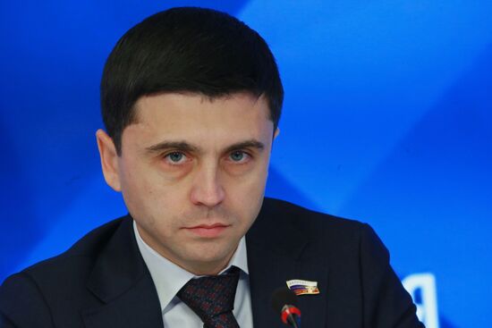 Roundtable entitled "Crimea: An Open Podium"