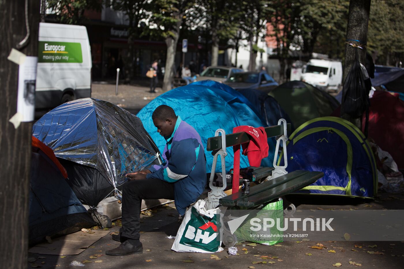 Situation at a Paris refugee camp
