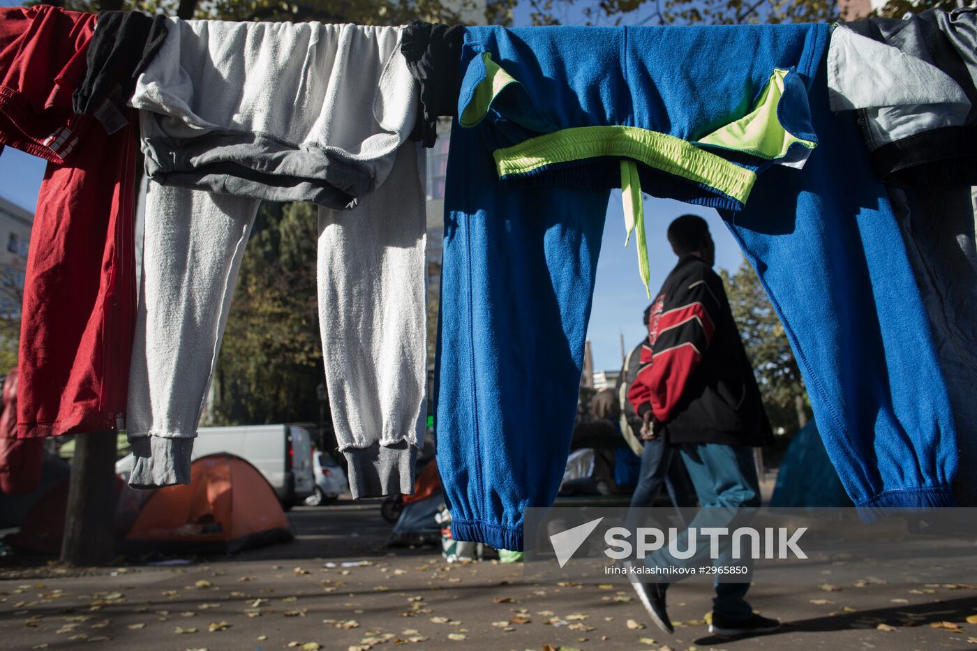 Situation at a Paris refugee camp