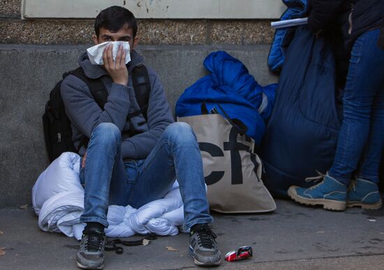 Situation at a Paris refugee camp