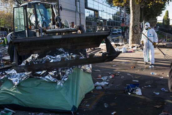 Refugee camps in Paris