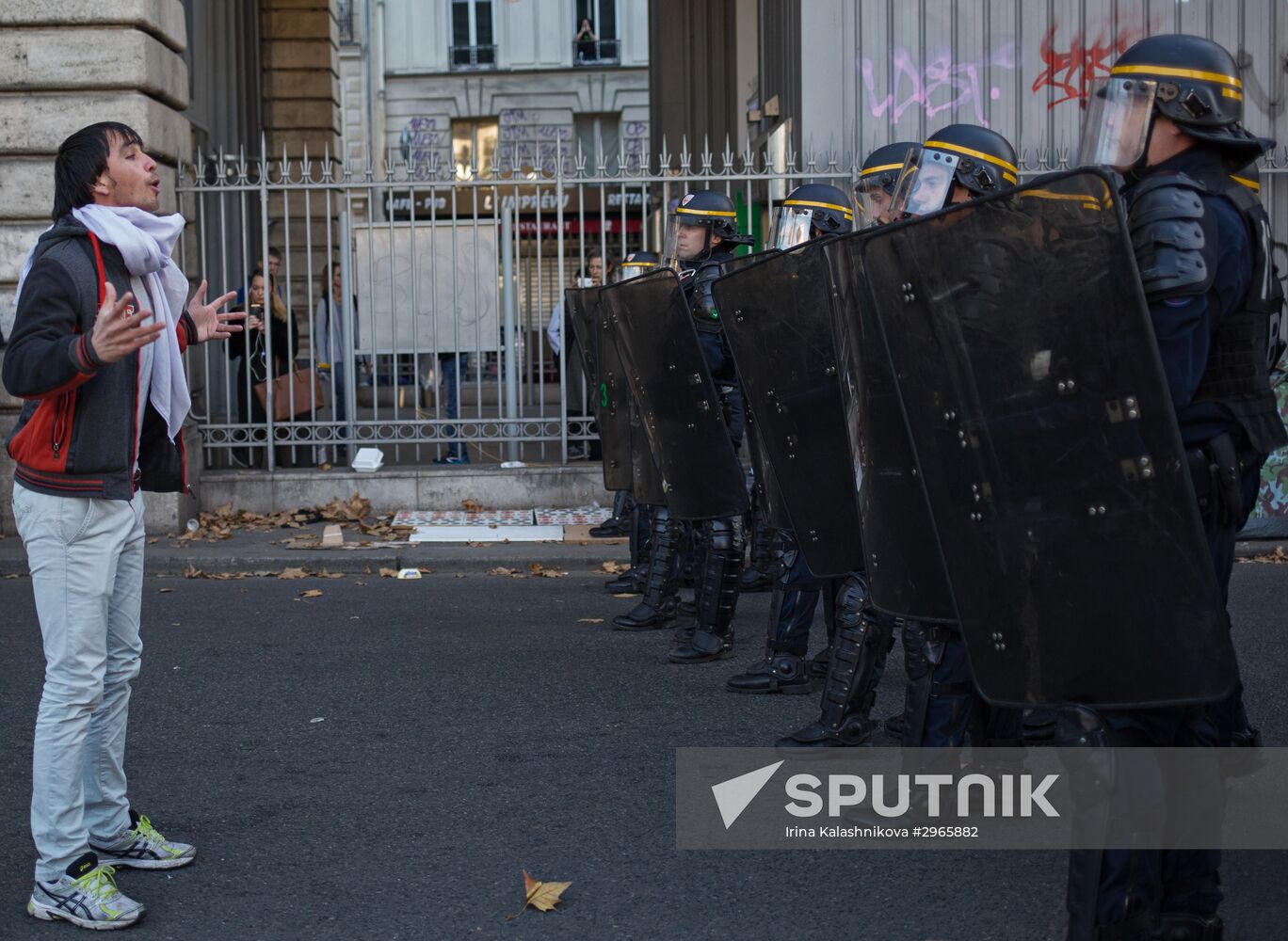 Situation at a Paris refugee camp