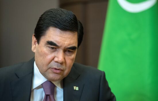 Russian President Vladimir Putin met with Turkmenistan President Gurbanguly Berdimuhamedow