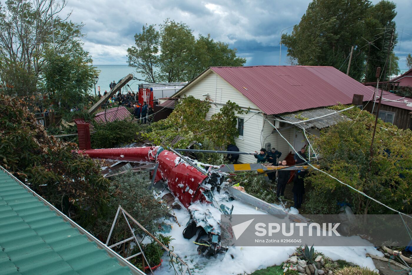 Helicopter falls on a private residence in Sochi
