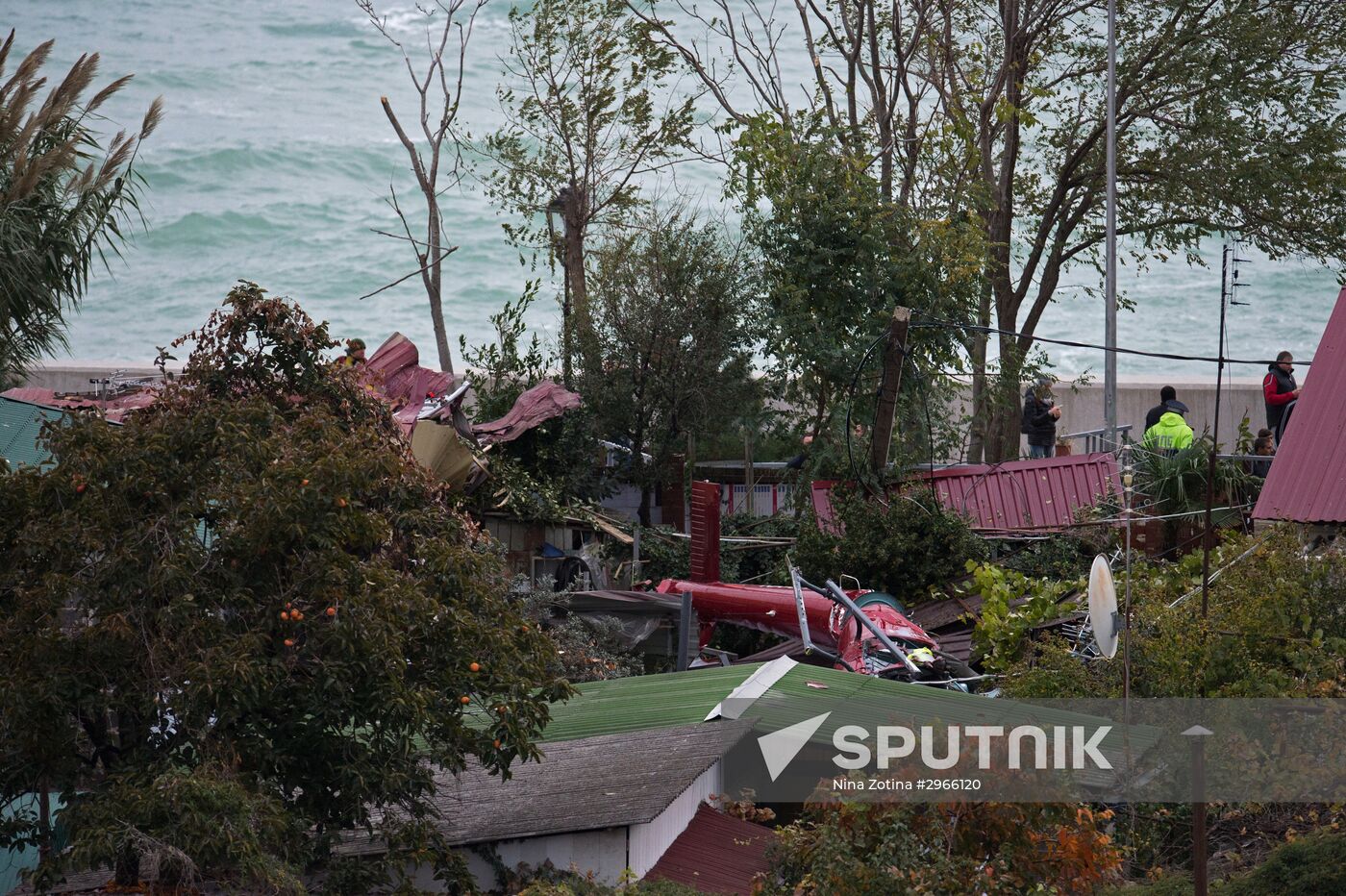 Helicopter falls on a private residence in Sochi