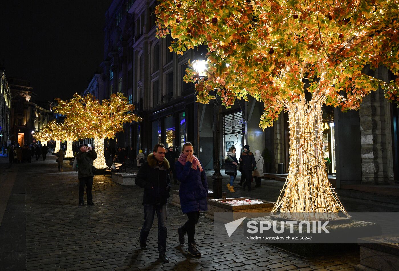 Evening highlighting in Moscow streets