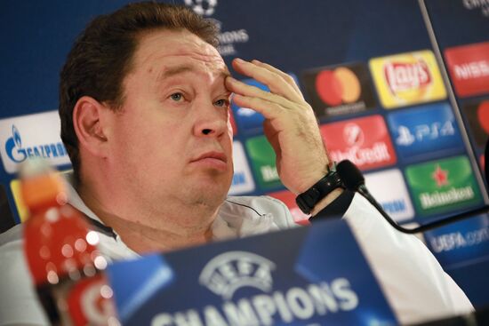 Football. Champions League. CSKA's training session