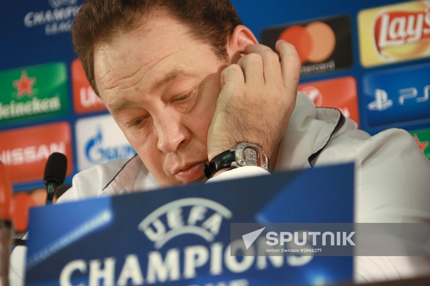 Football. Champions League. CSKA's training session