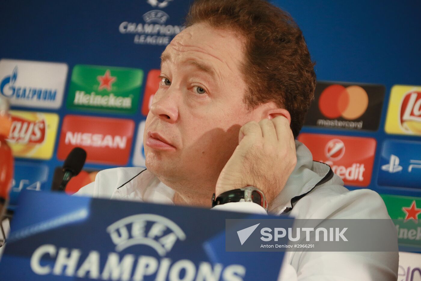 Football. Champions League. CSKA's training session