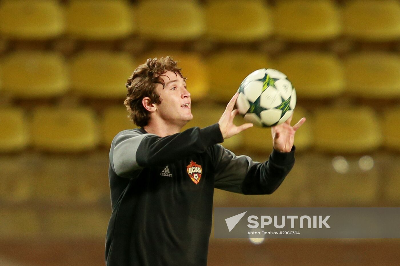 Football. Champions League. CSKA's training session